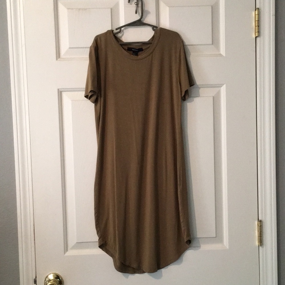 green dress!